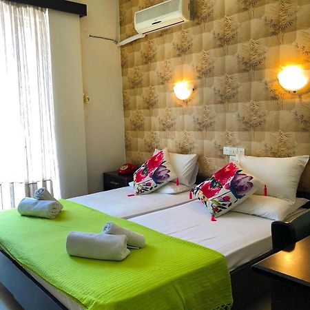 Kekrops Hotel 루트라 에디프수 외부 사진