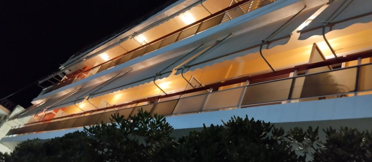 Kekrops Hotel 루트라 에디프수 외부 사진